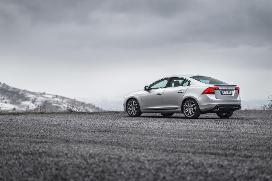  Volvo S60 Polestar Parts 2016 года  (фото 4 из 5)